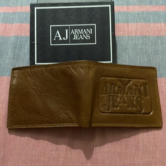 Armani Jeans genuine Men’s wallet, Tan colour. Unused - Picture 6 of 7